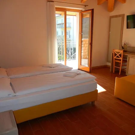팜스테이 Agritur Giovanazzi *
