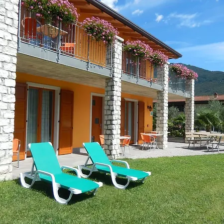Agritur Giovanazzi 팜스테이 *